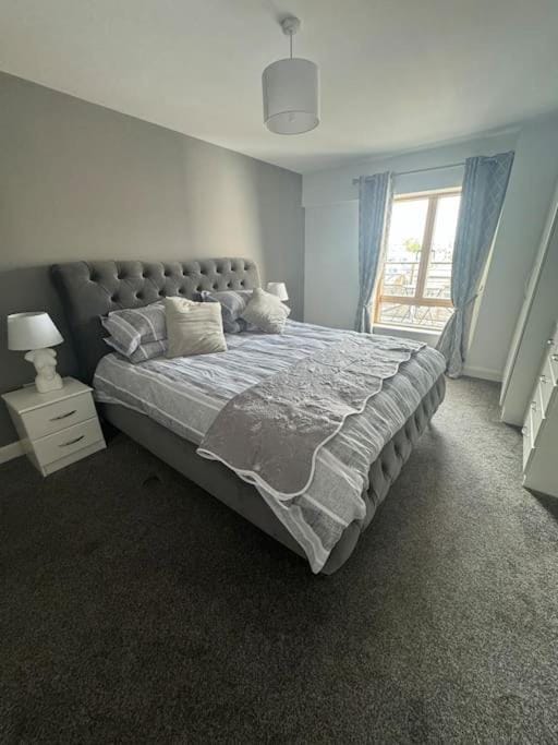 Luxury 2 bed fully equipped city centre apartment Apartment in Cork City