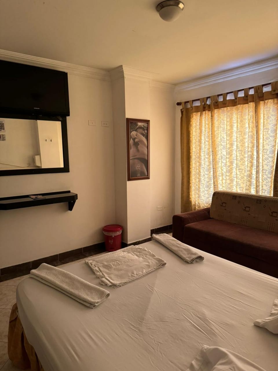 Bed, TV and multimedia