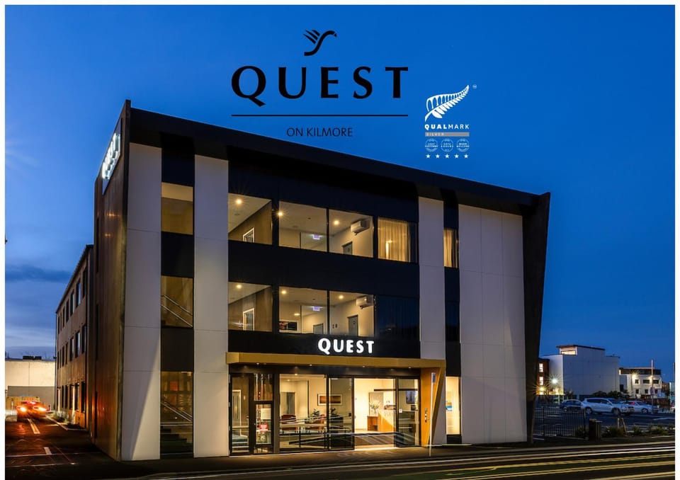 Property building, Night, Property logo or sign, Logo/Certificate/Sign, Street view, Certificate/Award