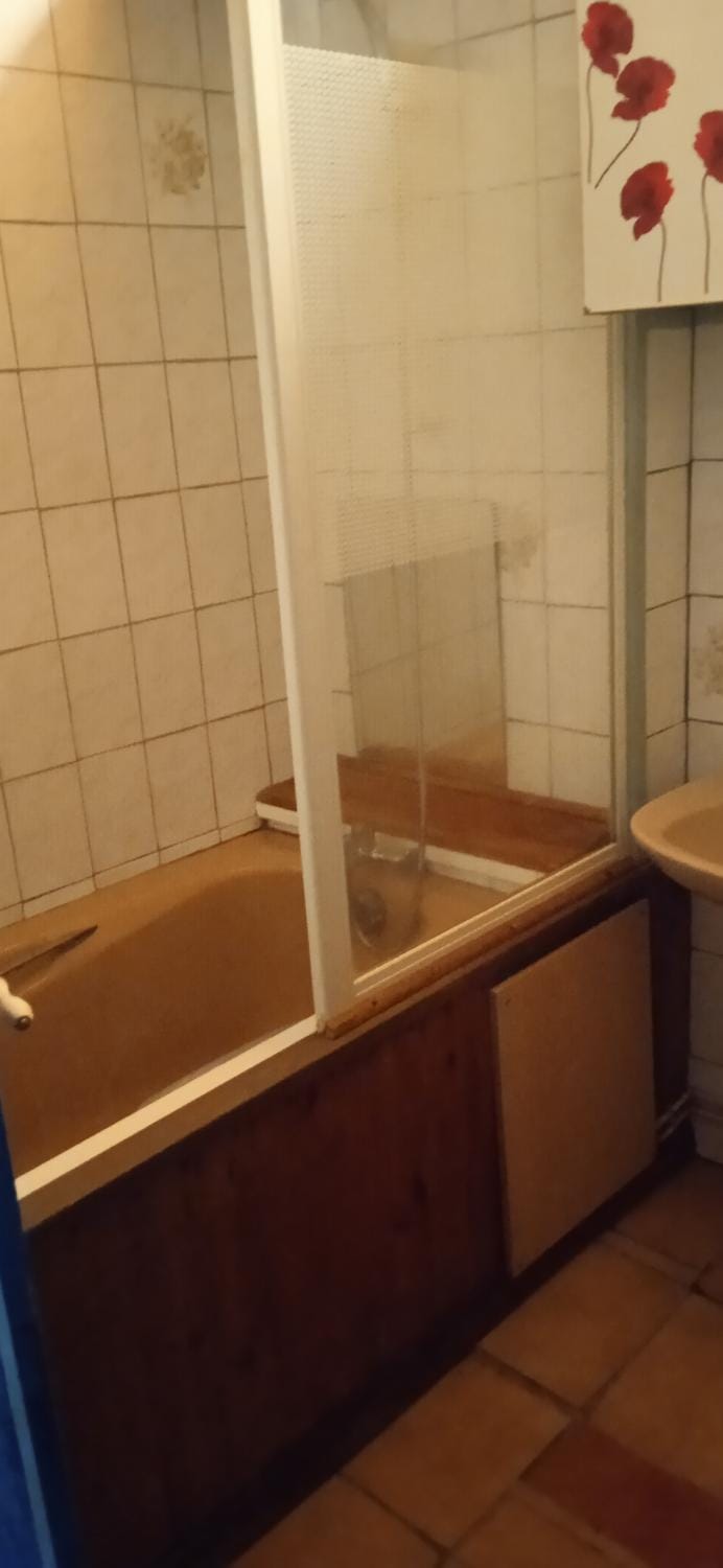 Bathroom, Bath
