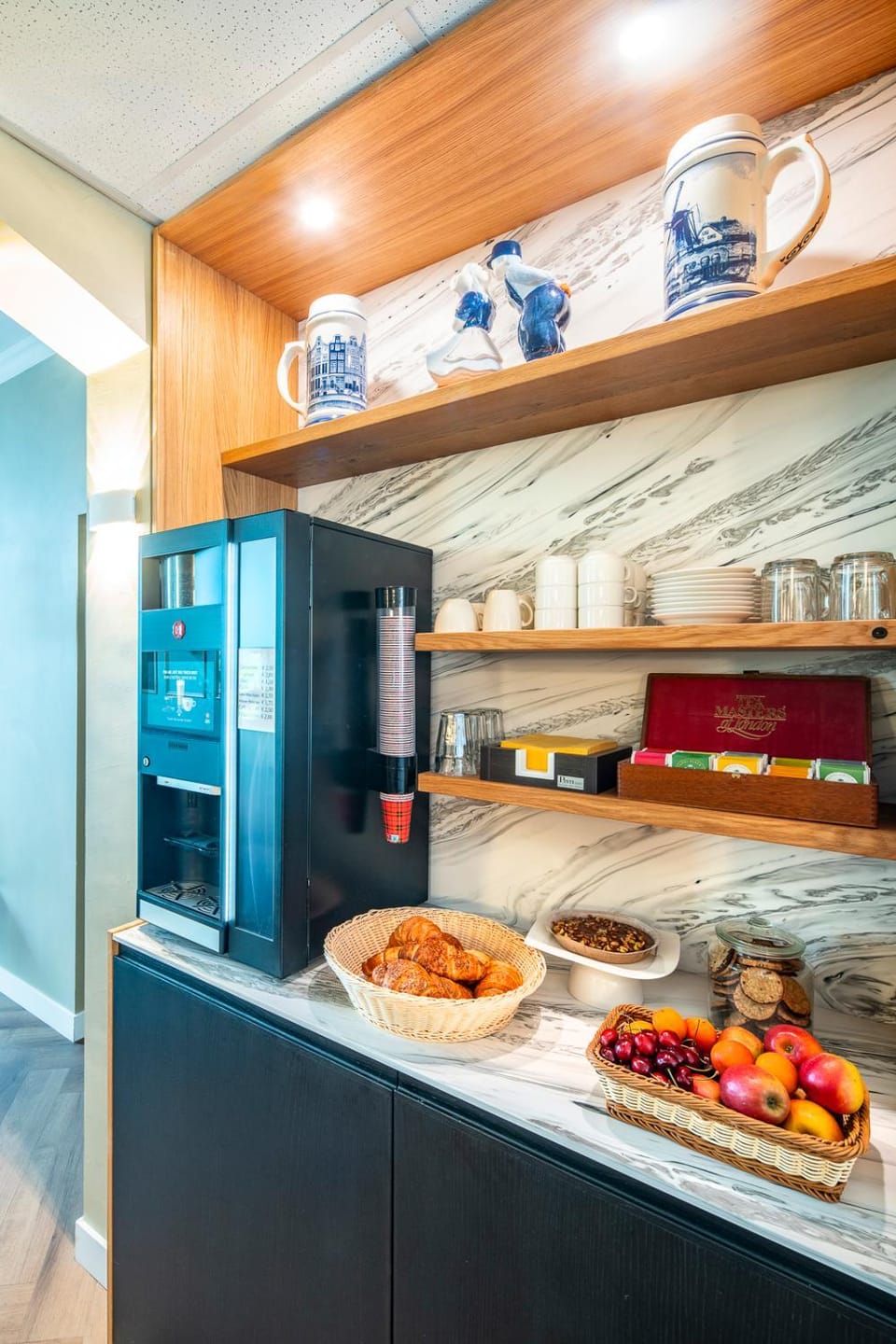 Property building, Food and drinks