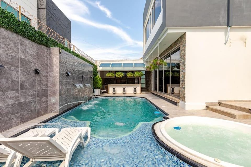Property building, Day, Balcony/Terrace, Pool view, Swimming pool, sunbed