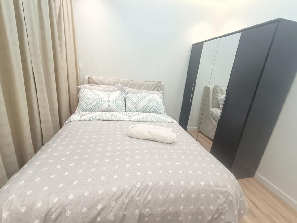 Fully Furnished 2 Bedroom Apartment in Dubai Marina Apartment in Dubai
