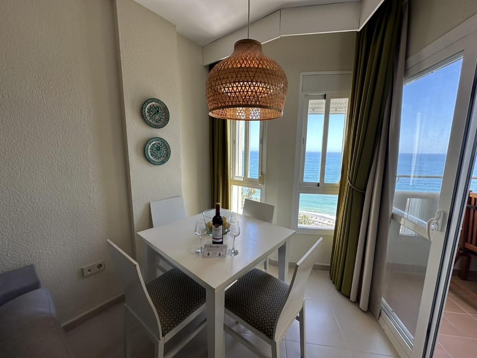 Dining area, Sea view