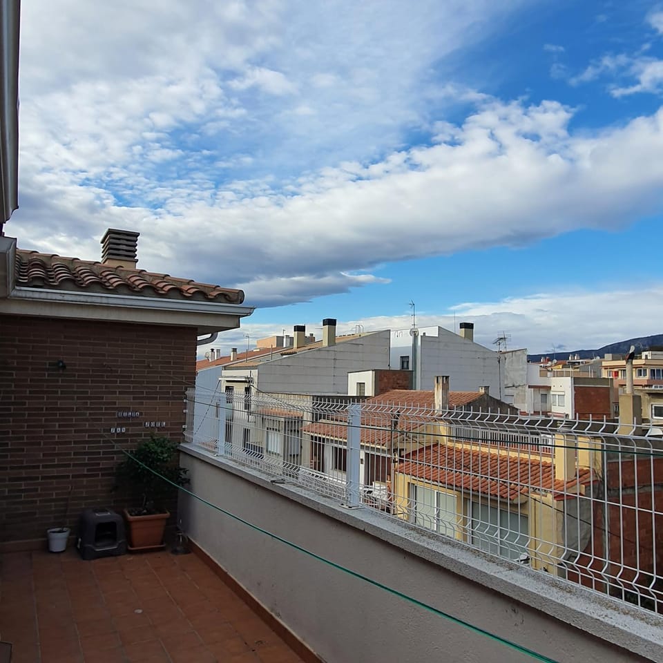 Property building, View (from property/room), Balcony/Terrace, City view