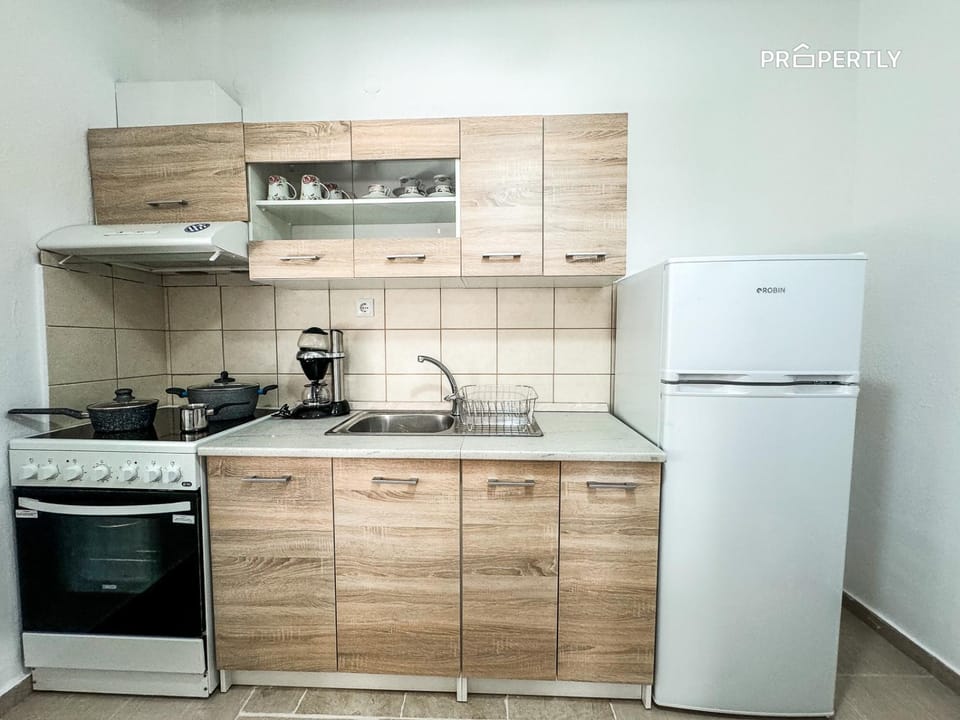 Coffee/tea facilities, Kitchen or kitchenette, minibar, oven, pet friendly, stove