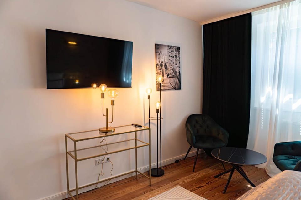 TV and multimedia, Seating area