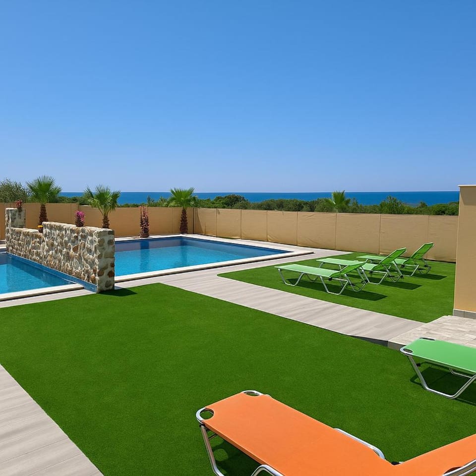 Sea view, Swimming pool, sunbed