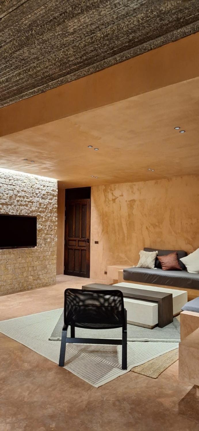 The Rover Siargao - Loft Apartment in General Luna