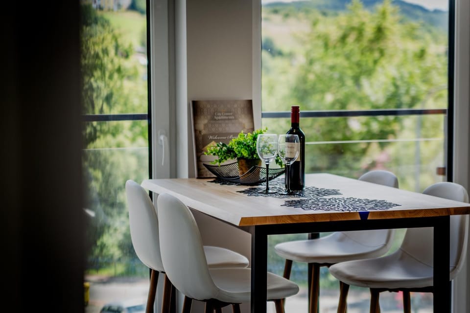 Natural landscape, Dining area, Mountain view