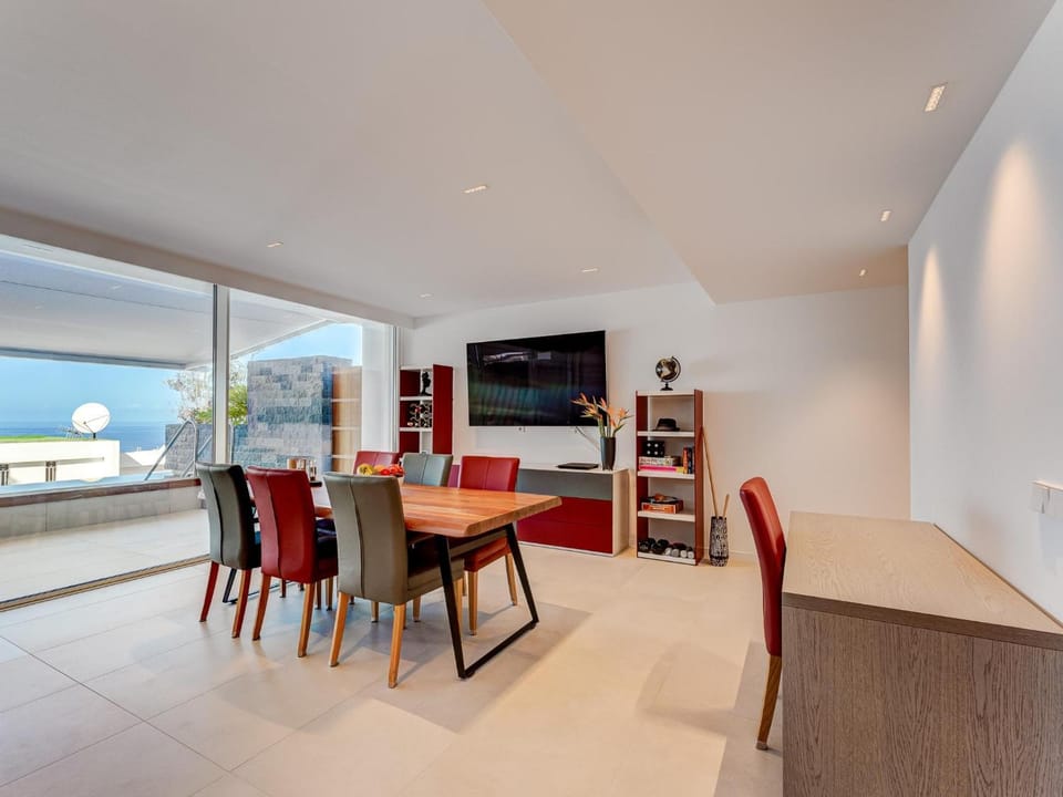 SVB Aquasuites Luxury Duplex - B10 Apartment in Acantilados de Los Gigantes