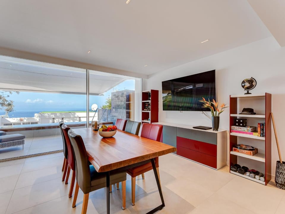 SVB Aquasuites Luxury Duplex - B10 Apartment in Acantilados de Los Gigantes