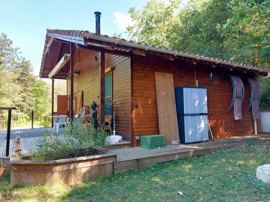 Chalet au milieu de la forêt avec lac à proximité Villa in Nouvelle-Aquitaine