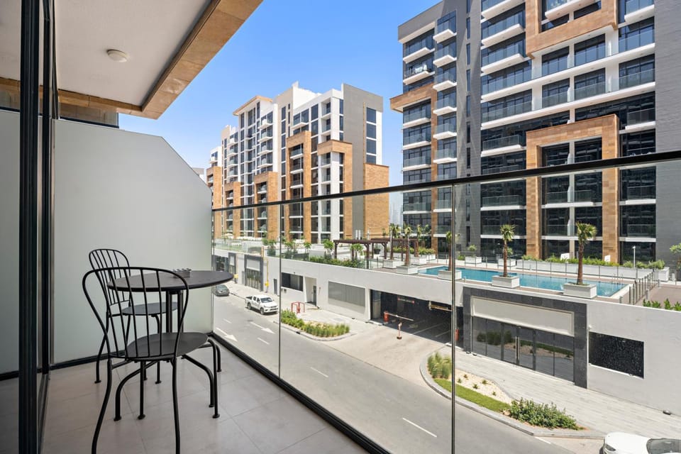 Beautiful 1 BR with Gym, Pool & Kid's Playground Apartment in Dubai