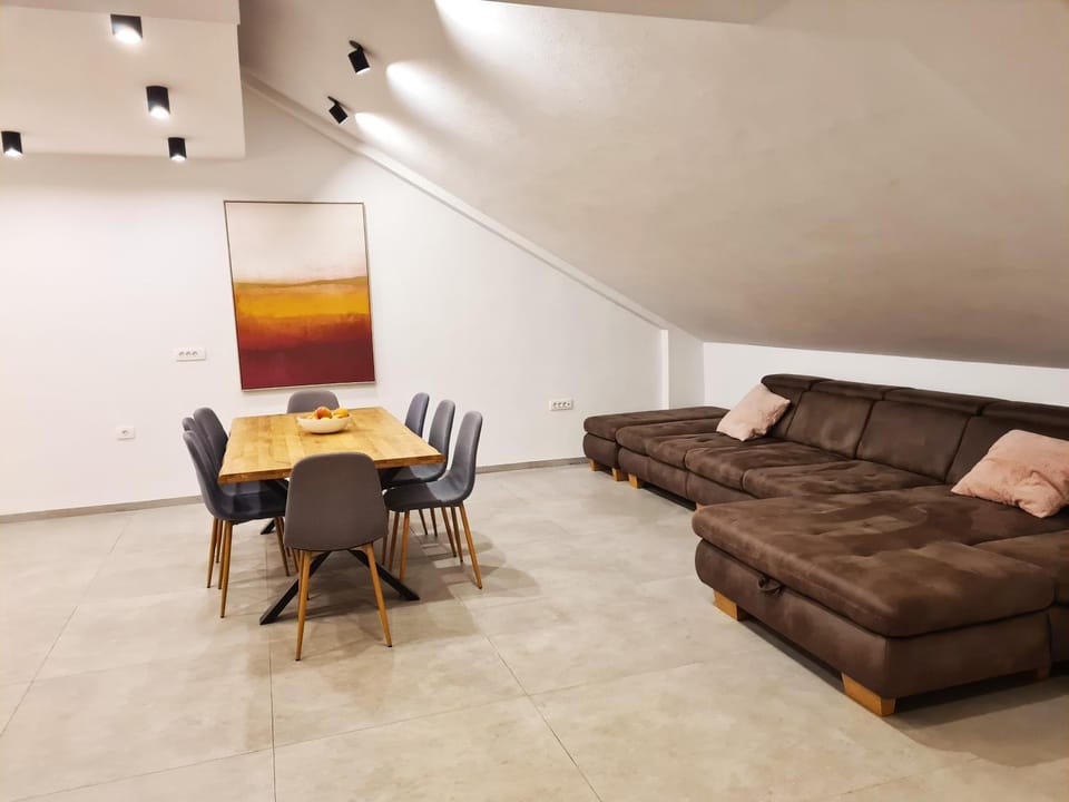 Living room, Dining area