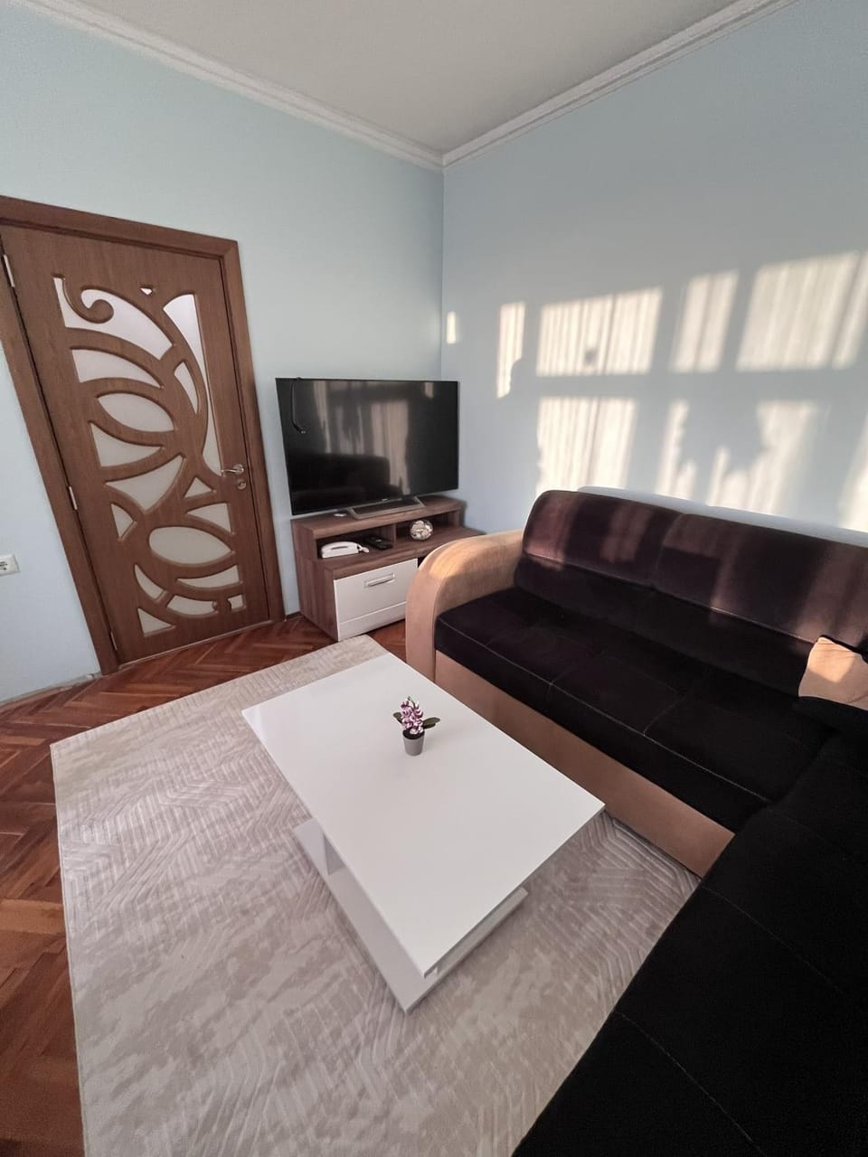 Communal lounge/ TV room, Living room
