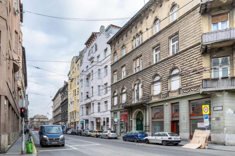 Authentic City Stay Apartment in Budapest