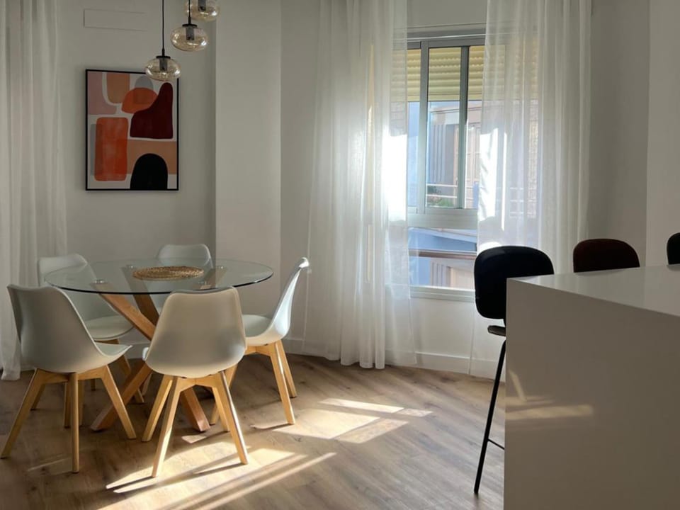 Living room, Dining area