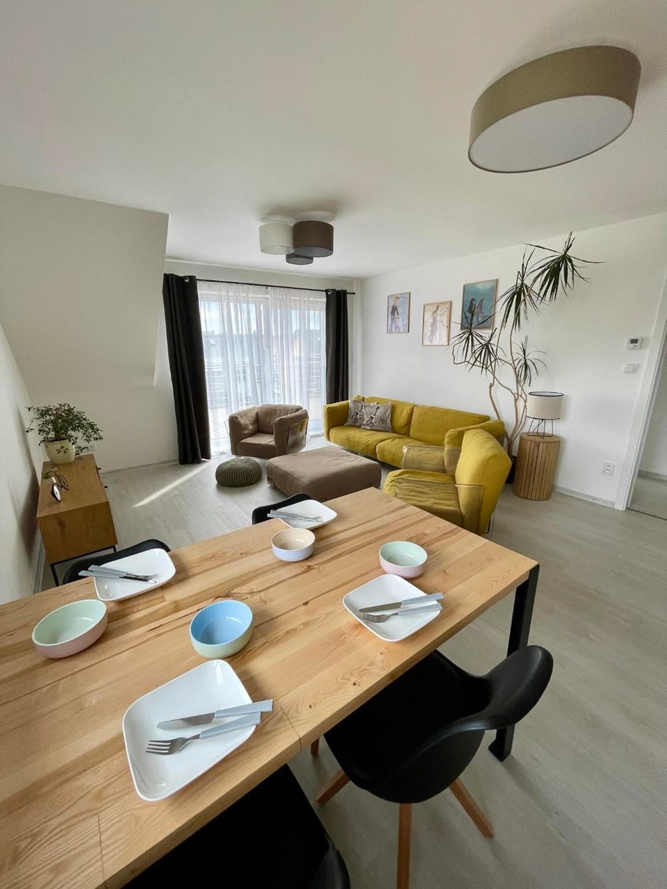 Living room, Dining area