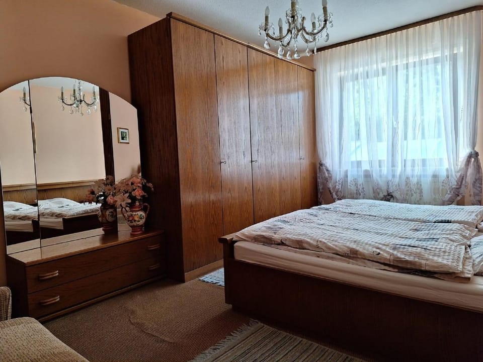 Bed, Photo of the whole room, Bedroom, wardrobe
