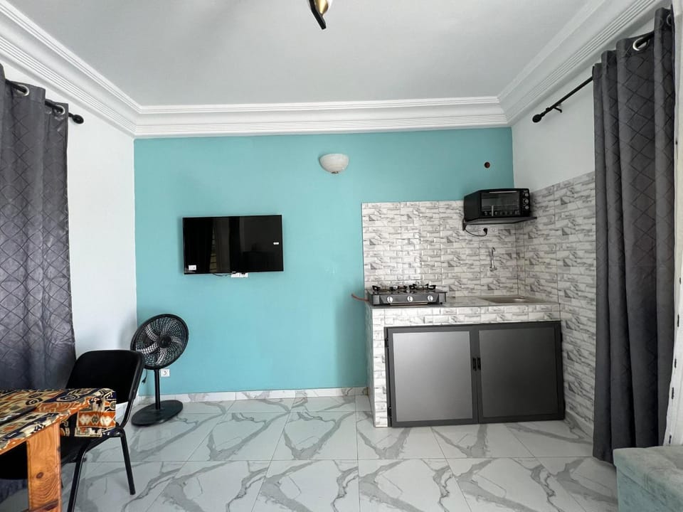 TV and multimedia, Kitchen or kitchenette, stove