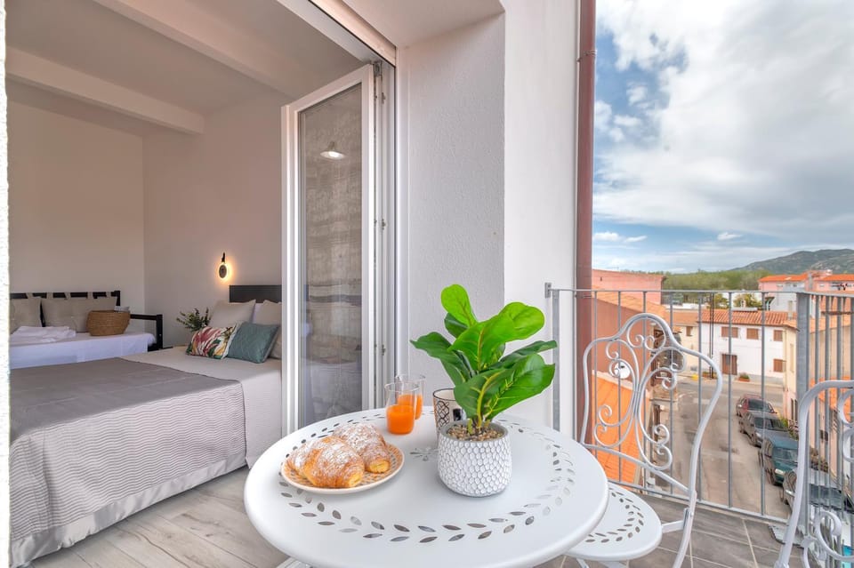 Balcony/Terrace, Photo of the whole room, Bedroom