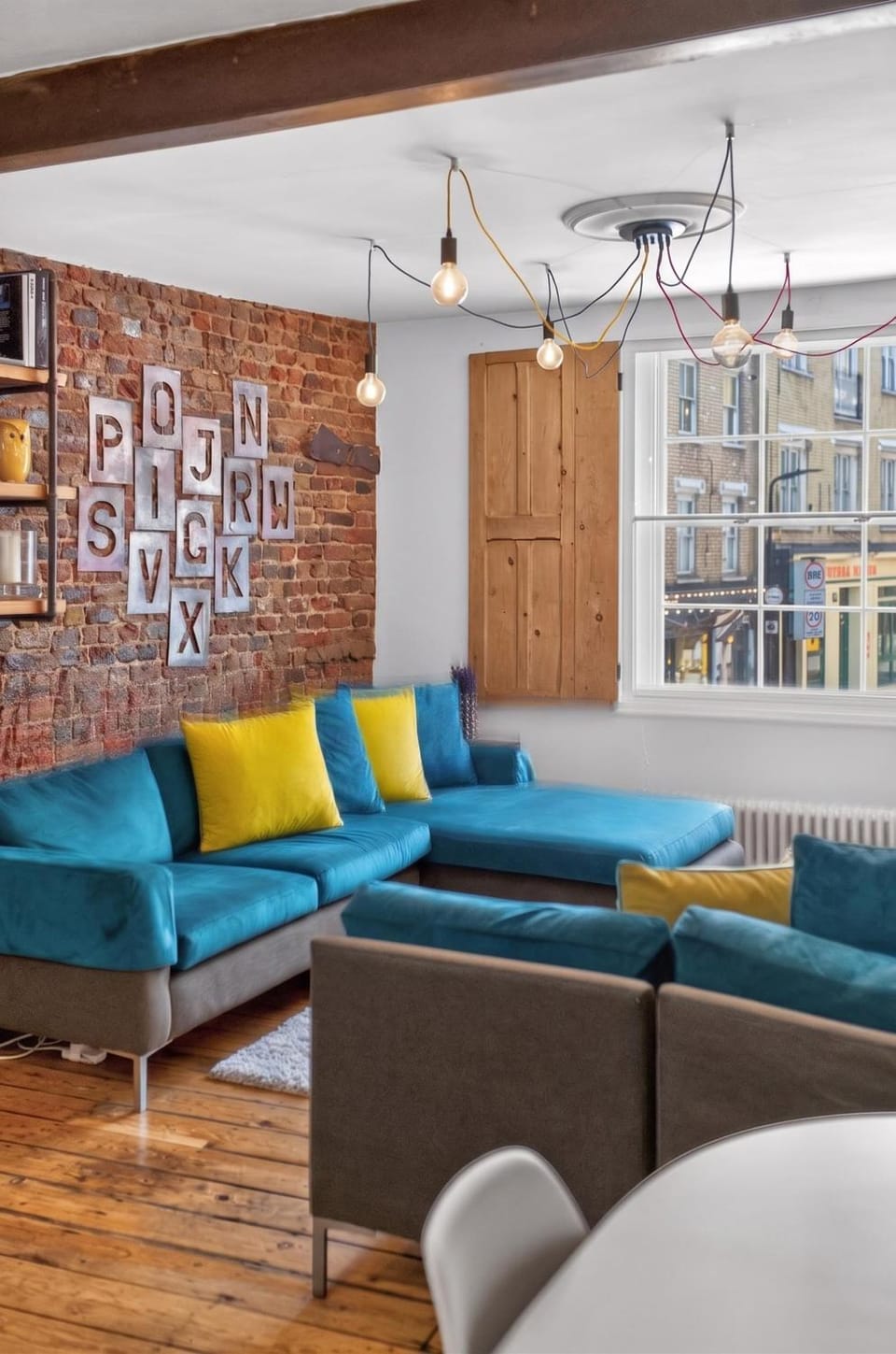 4 Bedroom Serviced Apartment, Shoreditch Triangle, Sleeps 8 Apartment in London Borough of Islington