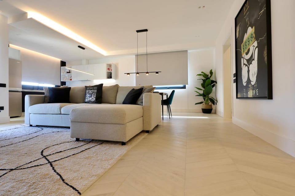 Living room, Photo of the whole room, Seating area