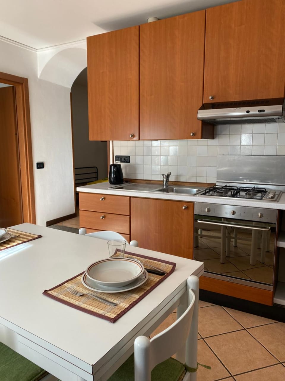 Kitchen or kitchenette, Dining area, internet