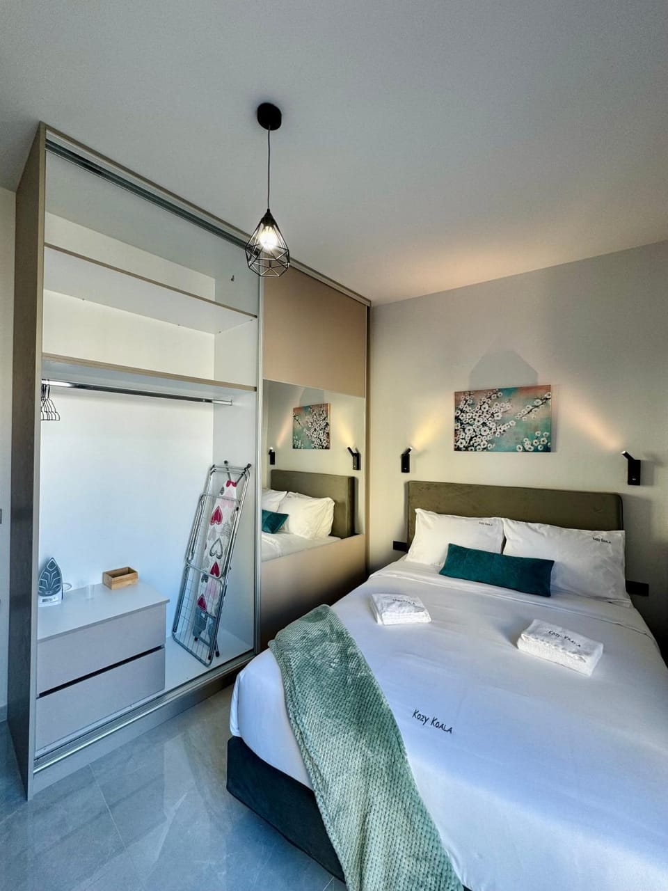 Bed, Photo of the whole room, Bedroom, wardrobe