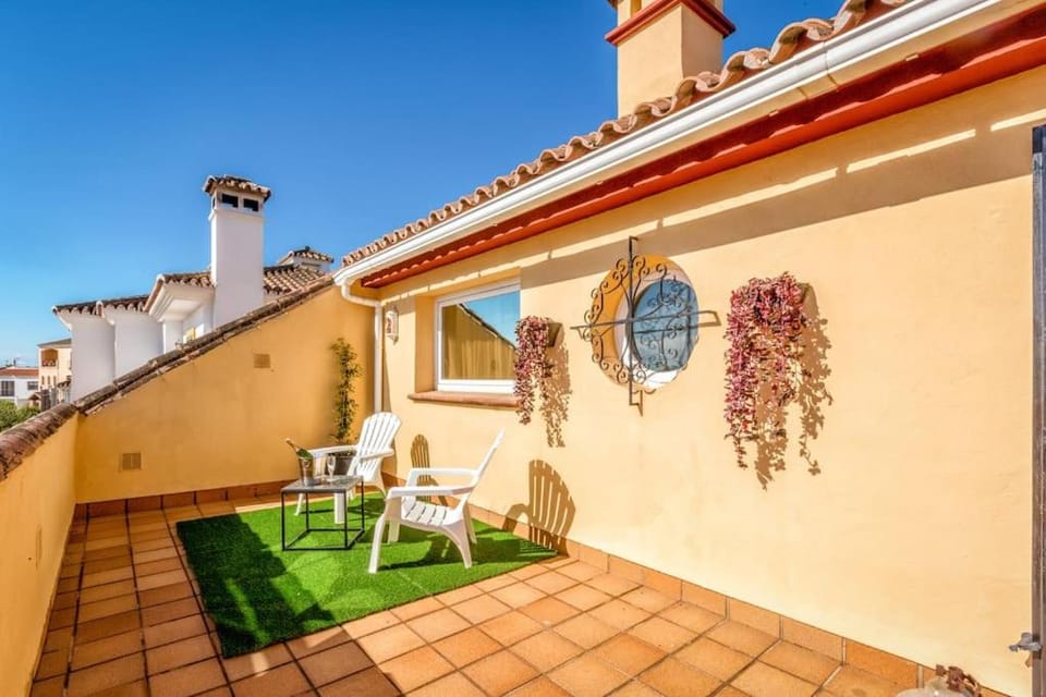 Property building, Balcony/Terrace