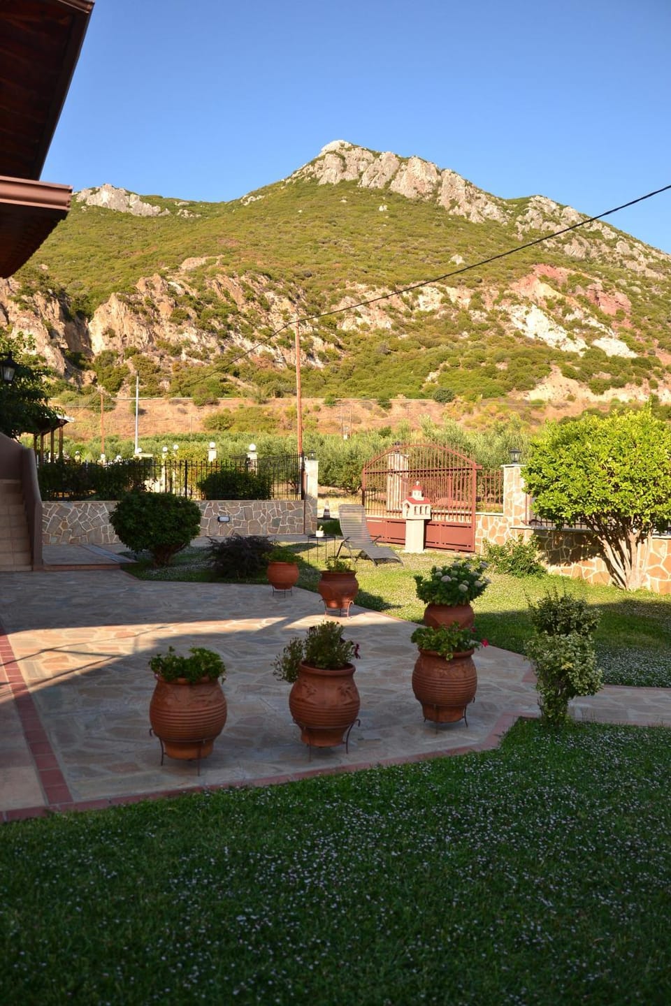 Garden, Mountain view