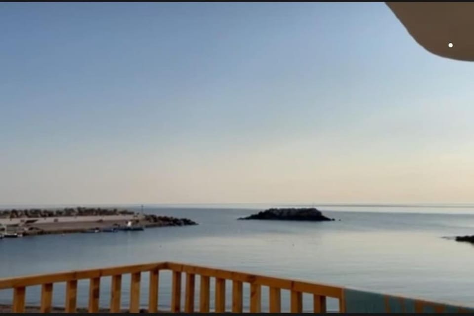 Day, Natural landscape, Balcony/Terrace, Sea view