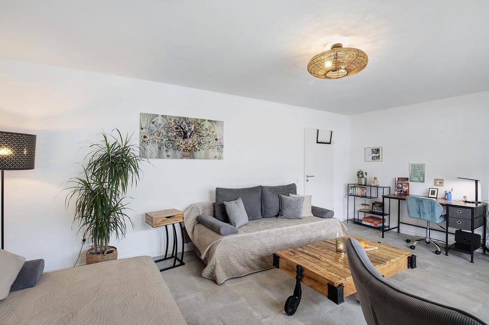 Property building, Living room