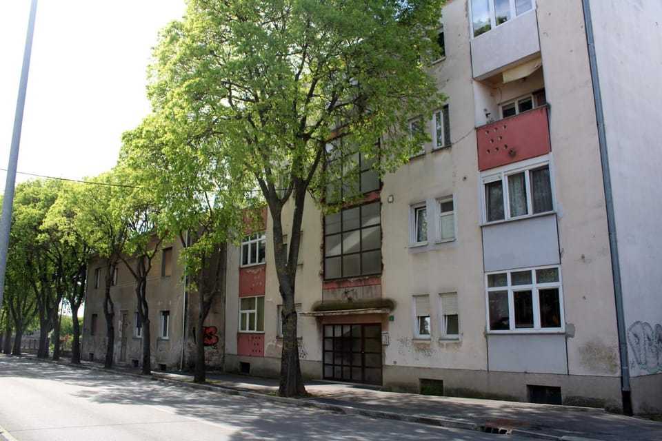 Property building, Street view
