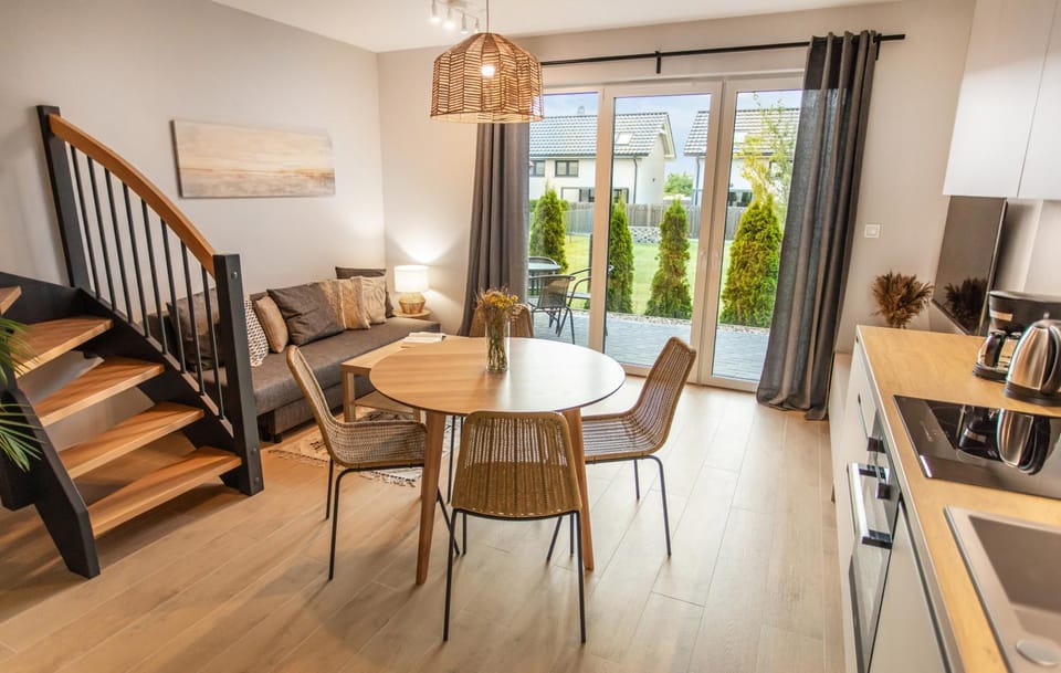Kitchen or kitchenette, Living room, Seating area