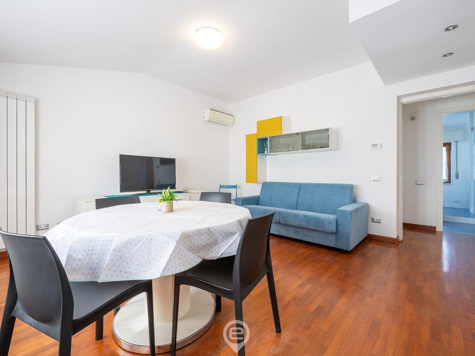 Estay - Iris Apartment - AirCon - WiFi Apartment in Oristano