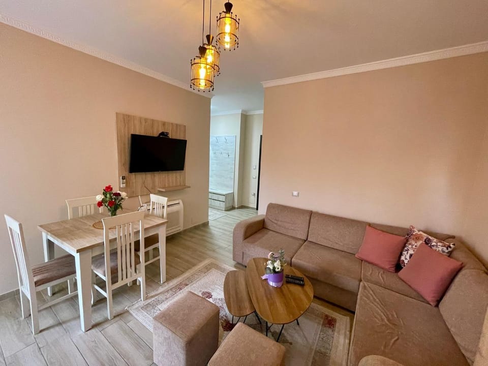 TV and multimedia, Living room, internet, air conditioner