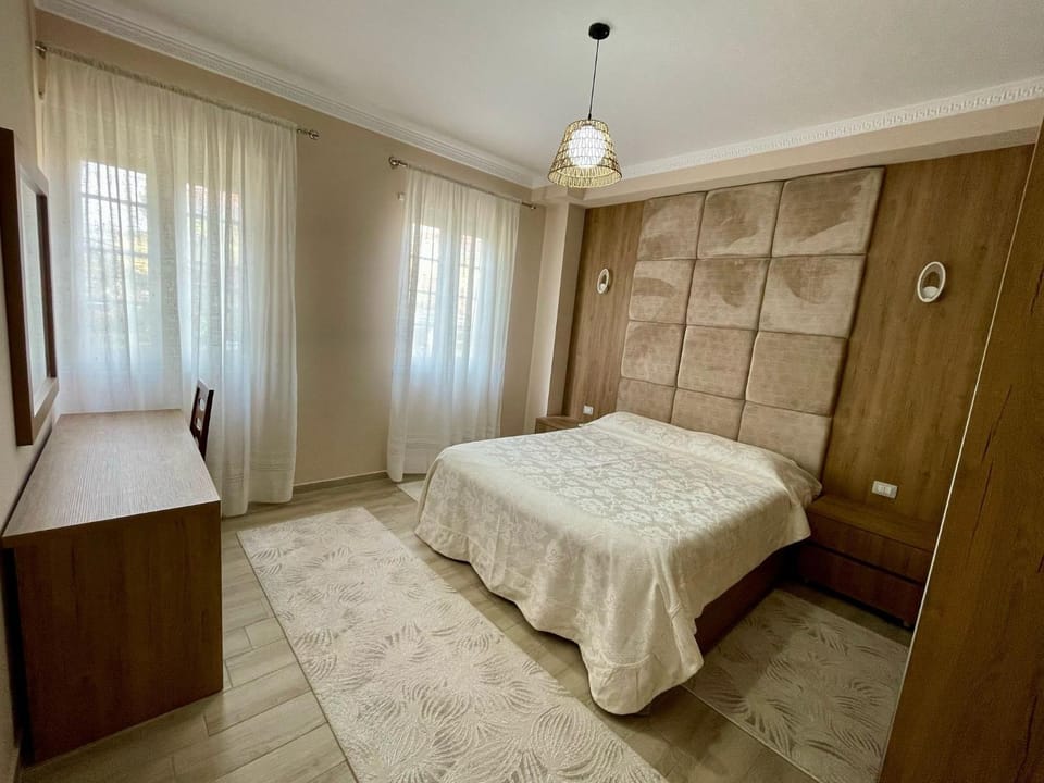 Bed, Photo of the whole room, Bedroom, wardrobe, air conditioner