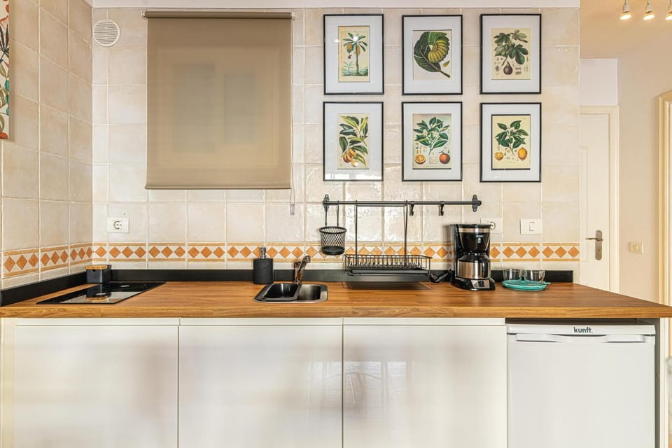 Kitchen or kitchenette, stove
