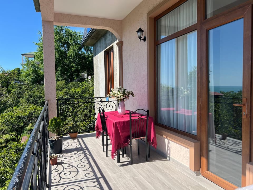 Natural landscape, Balcony/Terrace