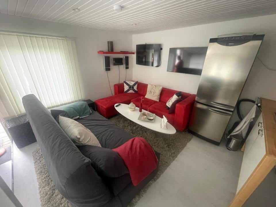 Communal lounge/ TV room, Communal lounge/ TV room, Living room, Seating area, Evening entertainment