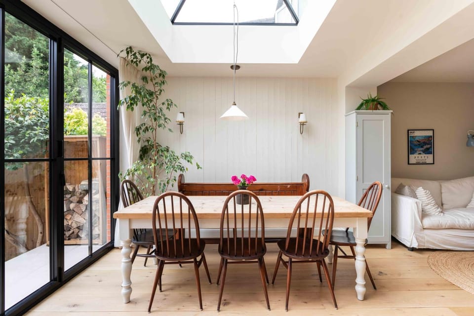 Seating area, Dining area