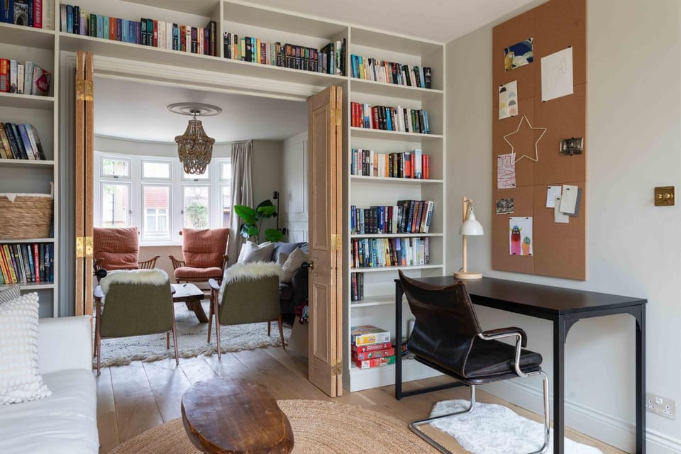 Library, Living room