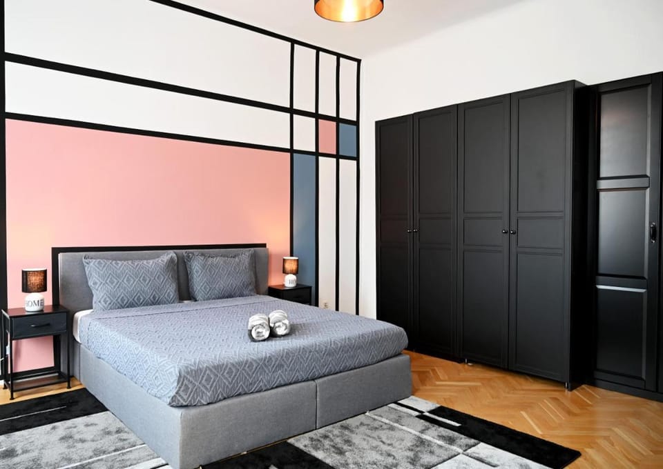 Bed, Photo of the whole room, Bedroom, wardrobe
