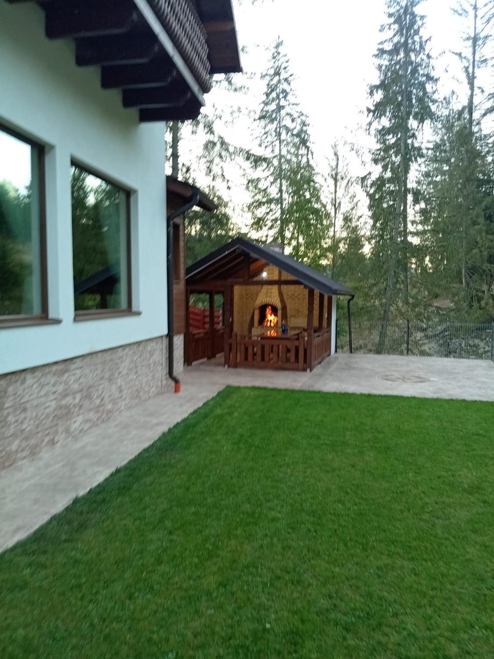 Căsuța din vis-Voroneț House in Romania