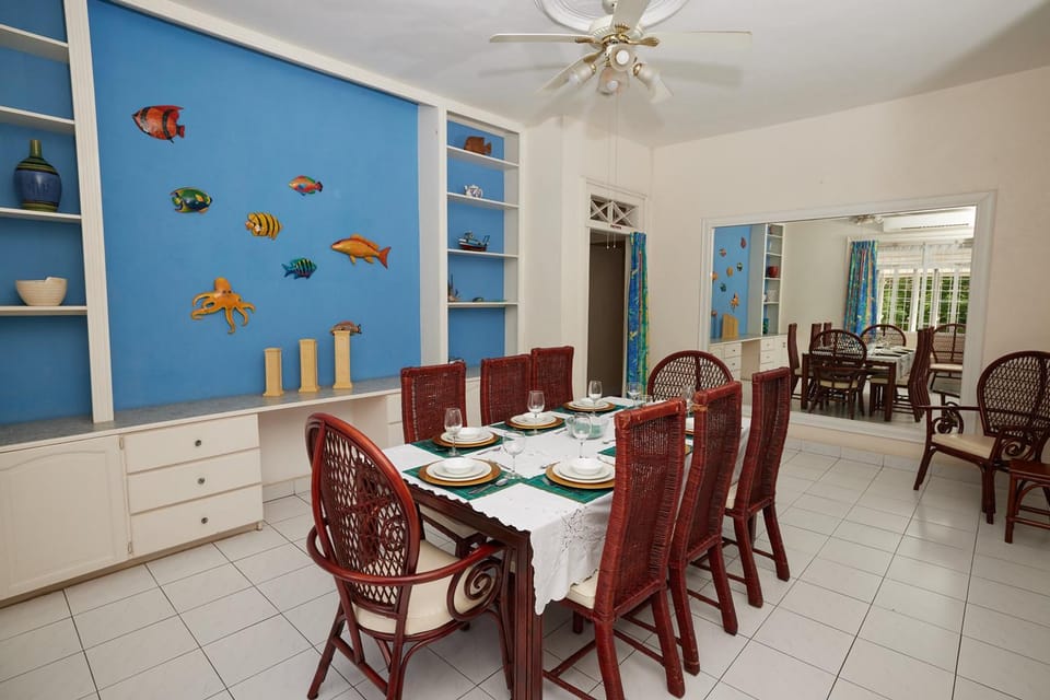 Southern Surf Beach Apartments Apartment hotel in Bridgetown