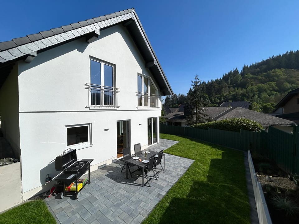 Garden, Balcony/Terrace