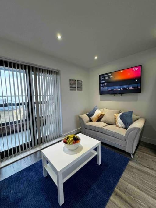 Driftwood - Hornsea Town House with Sea Views and Balconies House in England