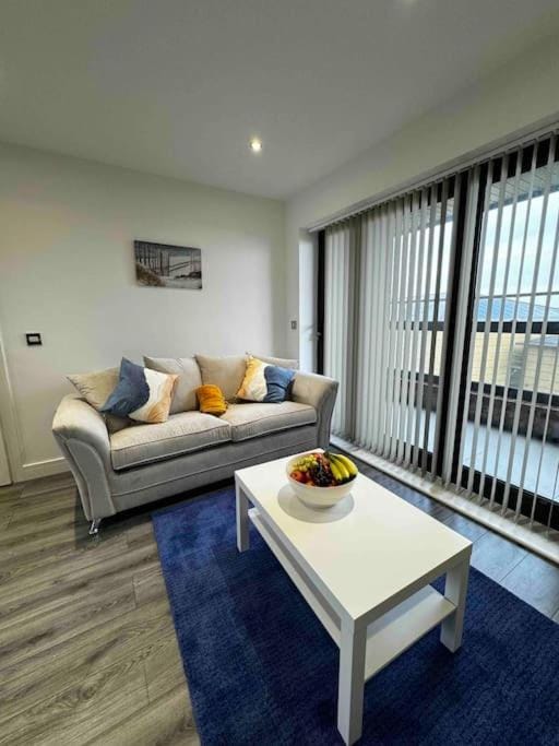 Driftwood - Hornsea Town House with Sea Views and Balconies House in England